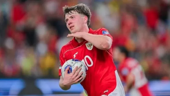 Berapa Gaji Ole Romeny di tempat tempat Oxford United?